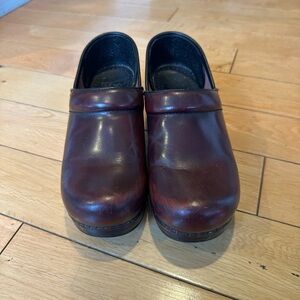 Dansko professional clog in cordovan cabrio